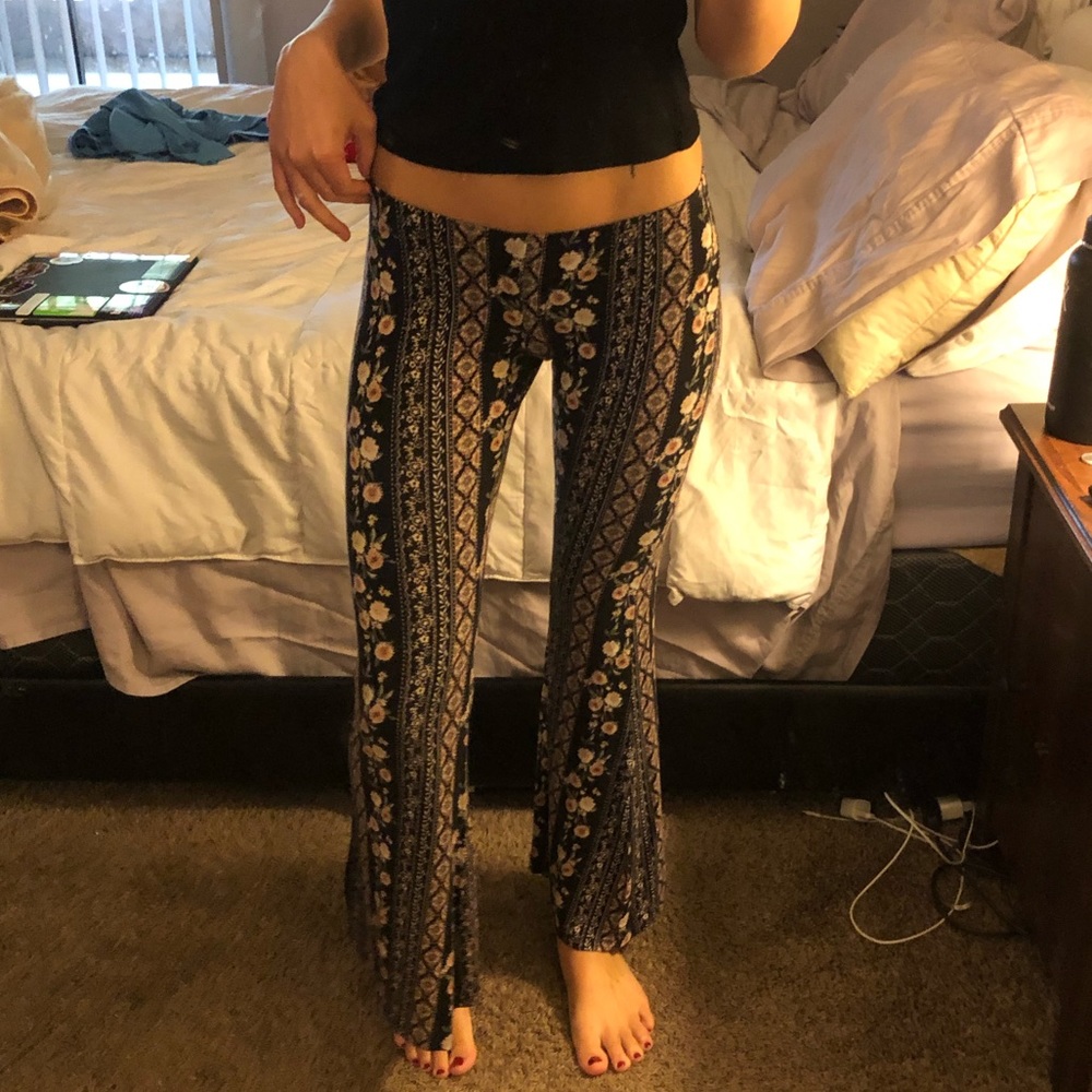 Tully’s wide legged pants